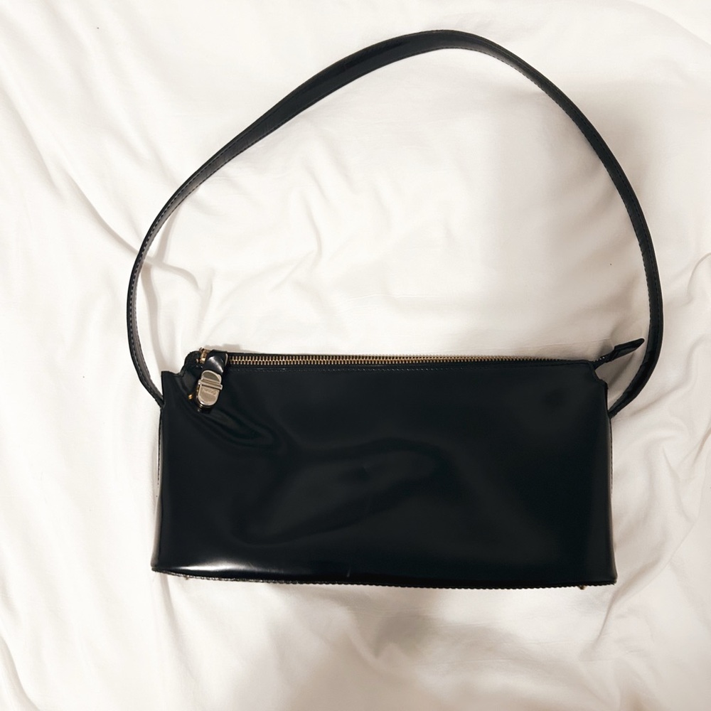 Black Shoulder Bag - Sleek Everyday Carry